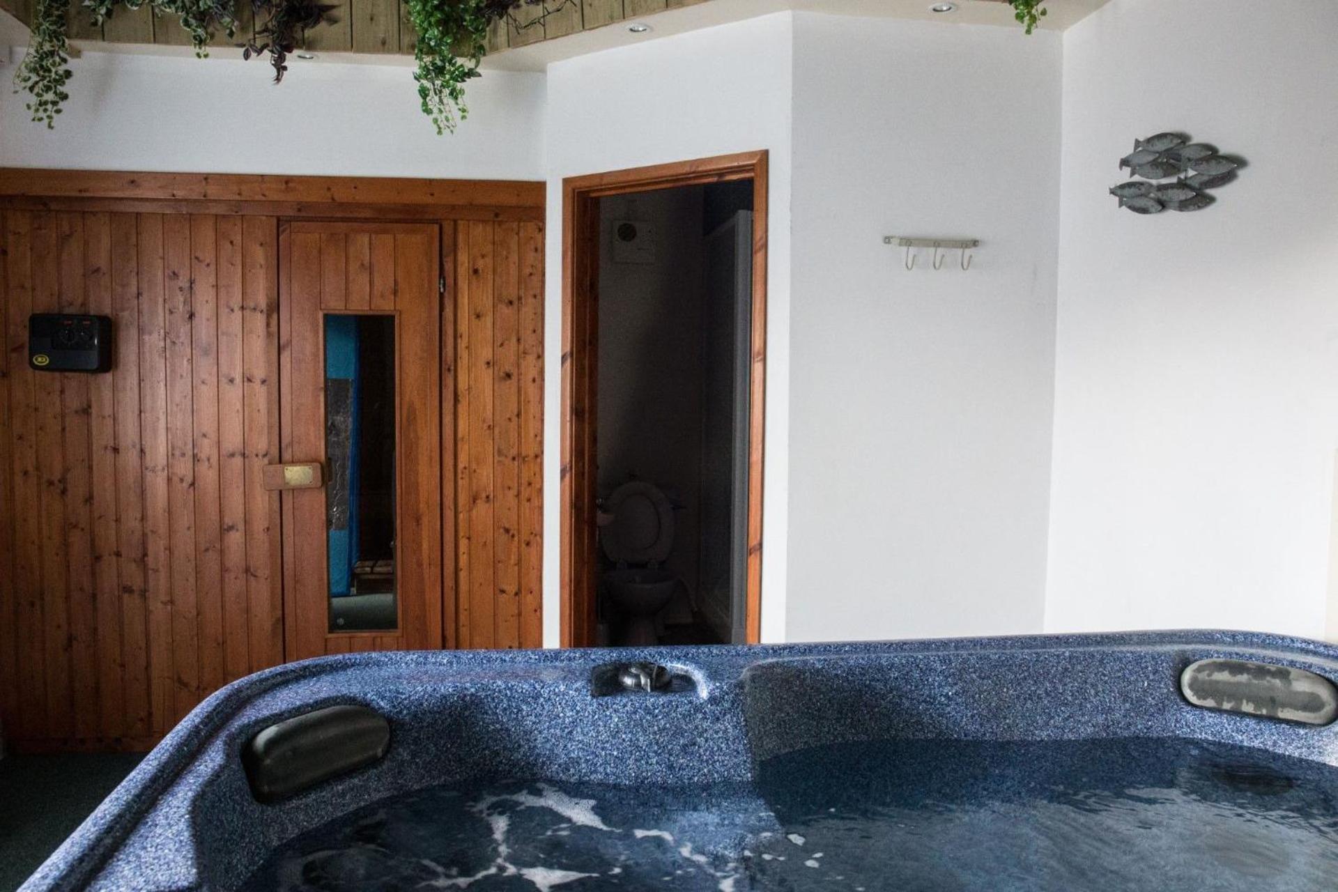 The Stables Villa Hartland Ngoại thất bức ảnh